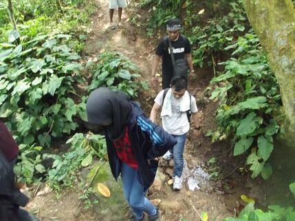 OneDayTrip™ - Curug Cipanunda