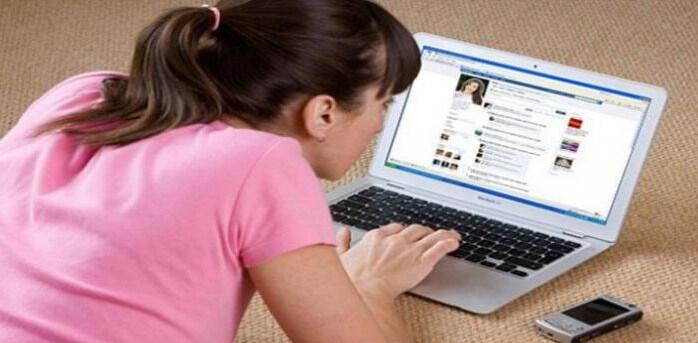 Karena 10 Hal Ini, Kamu ‘Susah Berpaling’ Dari Facebook