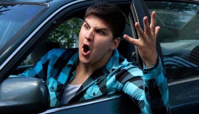 Hindari! 7 Hal Berbahaya Ketika Orang Marah, Termasuk Status BBM Anda