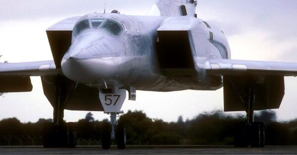 Pesawat prmbom supersonik dari rusia