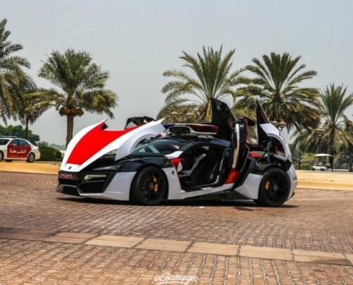 &#91;Gila Gan!!&#93; Kepolisian Abu Dhabi Gunakan Mobil HyperSport untuk Patroli !!!
