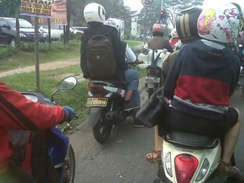 Motor Polisi ini di Begal atau gmn ya? Hati-hati