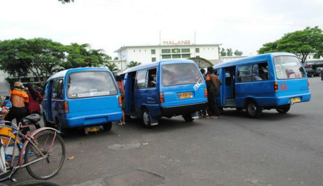 Fakta Kelakuan Sopir Angkot Indonesia yang Sering Bikin Sebel