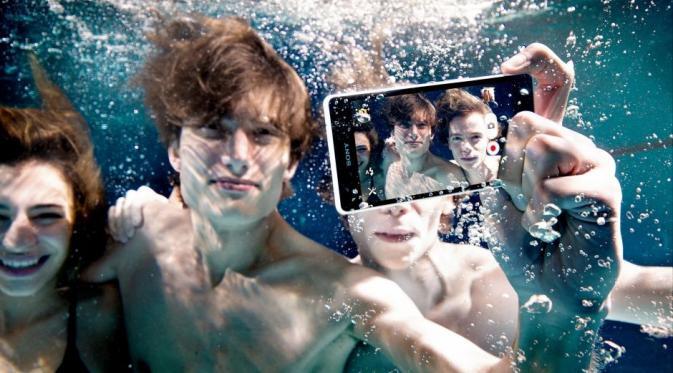 6 Trik Mengambil Foto Bawah Air Hanya Dengan Bermodal Smartphone