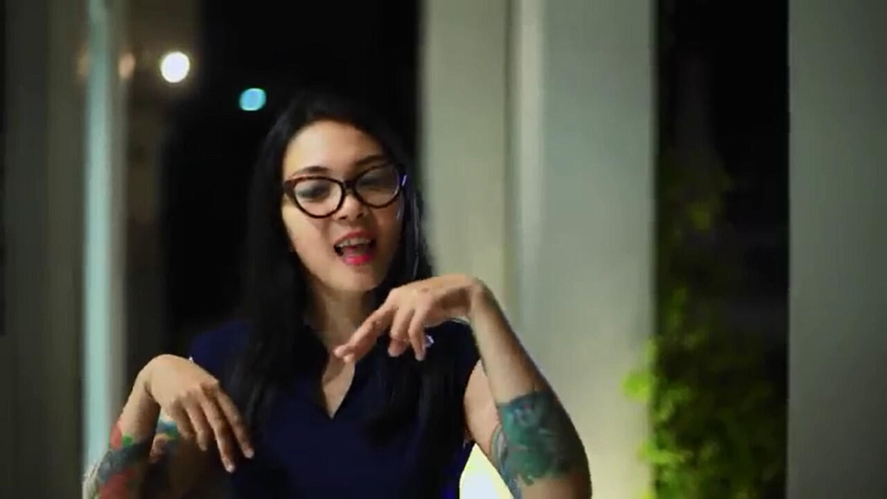 Ada yang tau cewe yang di video clip ini gak (please)