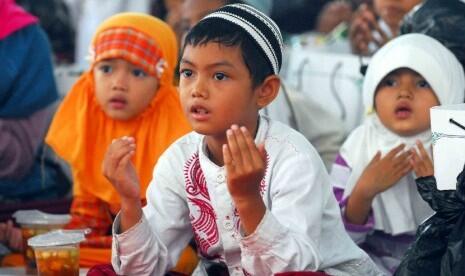 Yang pedili sama anak masuk dimarih...