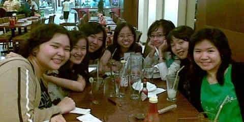 Kebiasaan Unik dan Aneh Orang Indonesia di Mata Bule