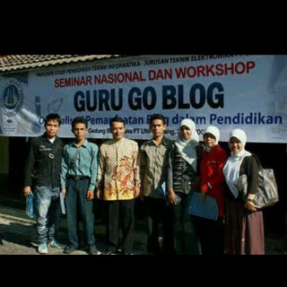 Guru apaan ini gak? ngakak