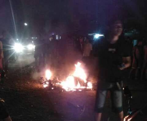 (LAGI LAGI)Satu Orang Begal Tewas Dibakar Massa di Karawang