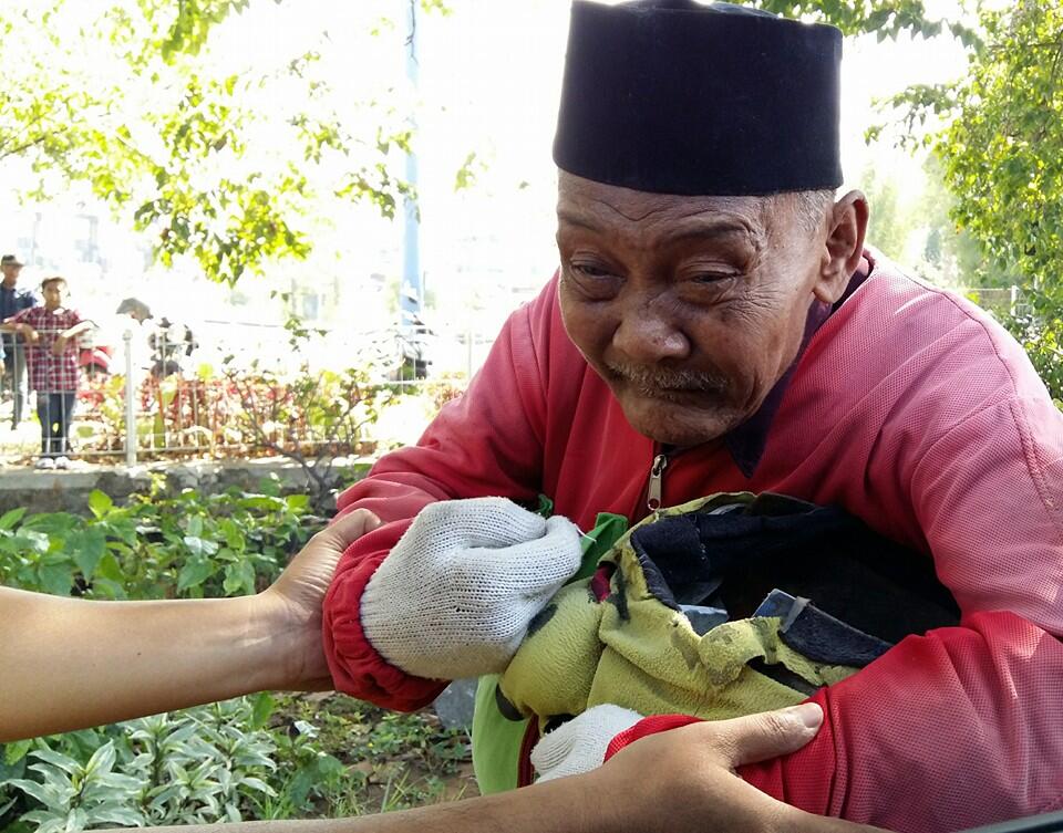 yang tua pantang meminta-minta