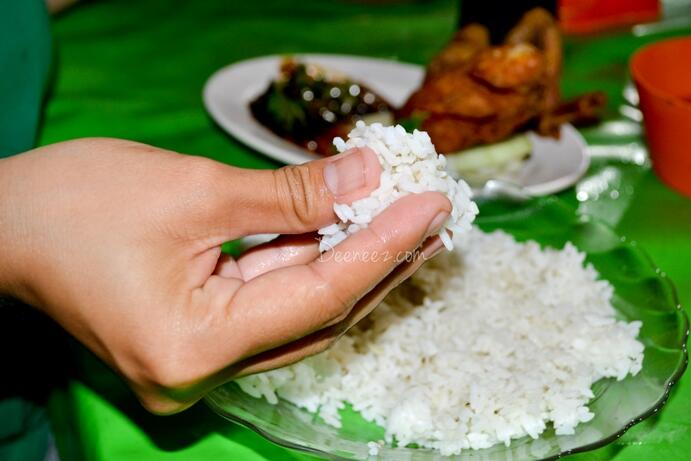 5 Kebiasaan Makan Orang Indonesia Yang Unik
