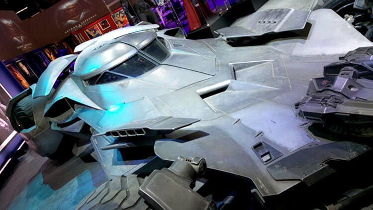 Ternyata Batman Punya Mobil Baru Gan!