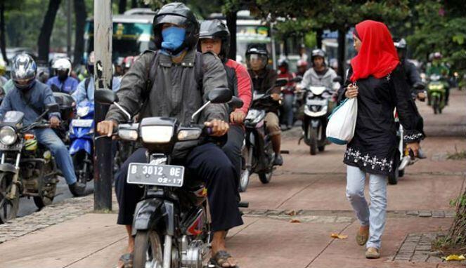 Berbagai Fakta Kebiasaan Buruk Pengendara Motor di Indonesia