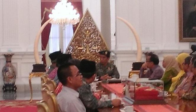 Reaksi Din Syamsuddin Disambut Jokowi Berseragam Militer