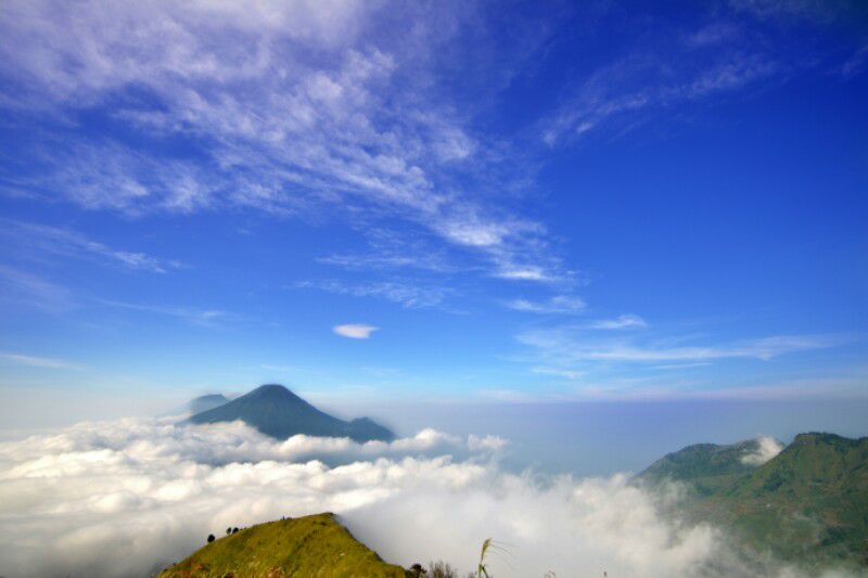 keindahan dieng, gunung prau dan golden sunrise sikunir