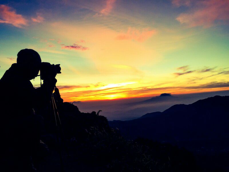 keindahan dieng, gunung prau dan golden sunrise sikunir