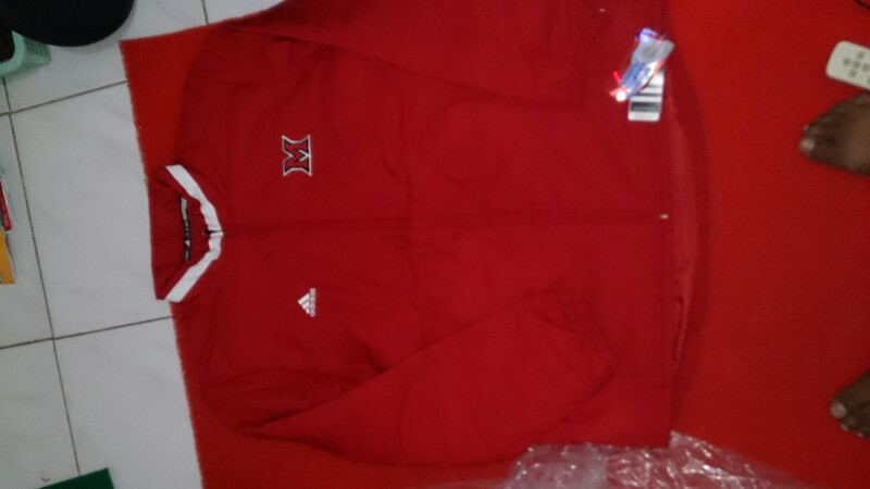 jaket lacoste, pull&bear, adidas , majestic