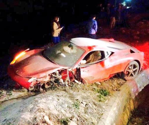 Gelandang Juventus Arturo Vidal Mengalami Kecelakaan Karena Mabuk