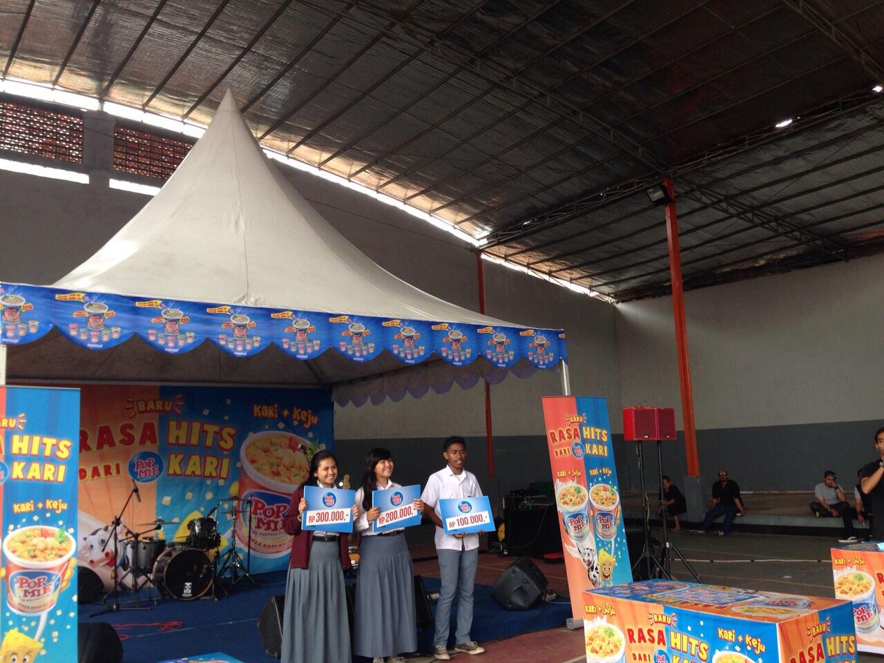 Keseruan PUAS (Pop Mie Untuk Anak Sekolah) Yang Hadir ke Sekolah-Sekolah