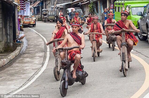 Asli Kren! - Sepeda Kayu Dengan Ukiran Artistik Buatan Suku Igorot, Filipina