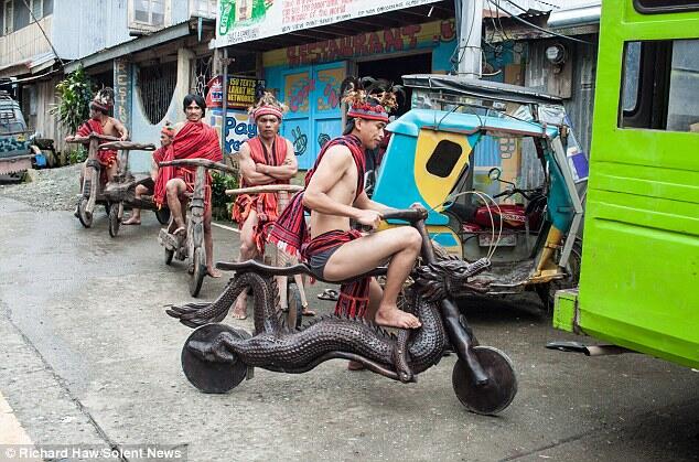 Asli Kren! - Sepeda Kayu Dengan Ukiran Artistik Buatan Suku Igorot, Filipina