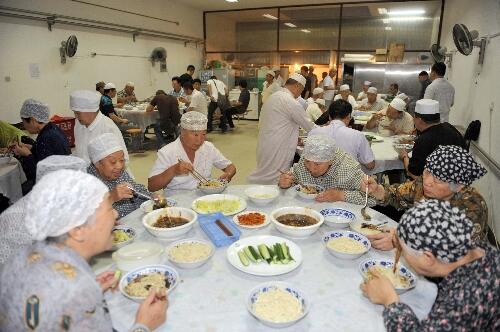 Negara Cina melarang siswa dan PNS untuk berpuasa