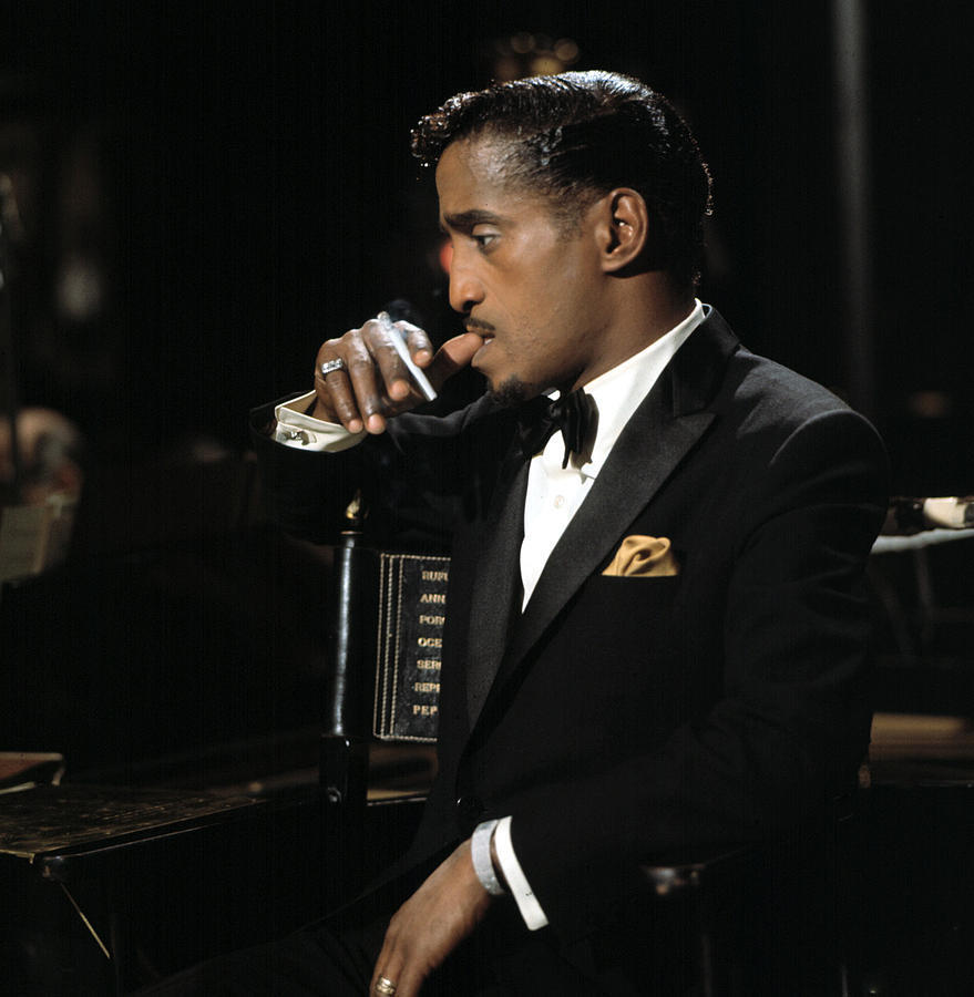 Suka musik jazz? masuk