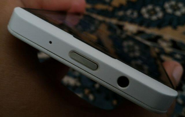 Blackberry Z10 STL100-1 Masih Garansi TAM