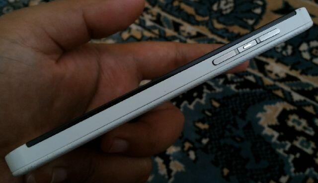 Blackberry Z10 STL100-1 Masih Garansi TAM