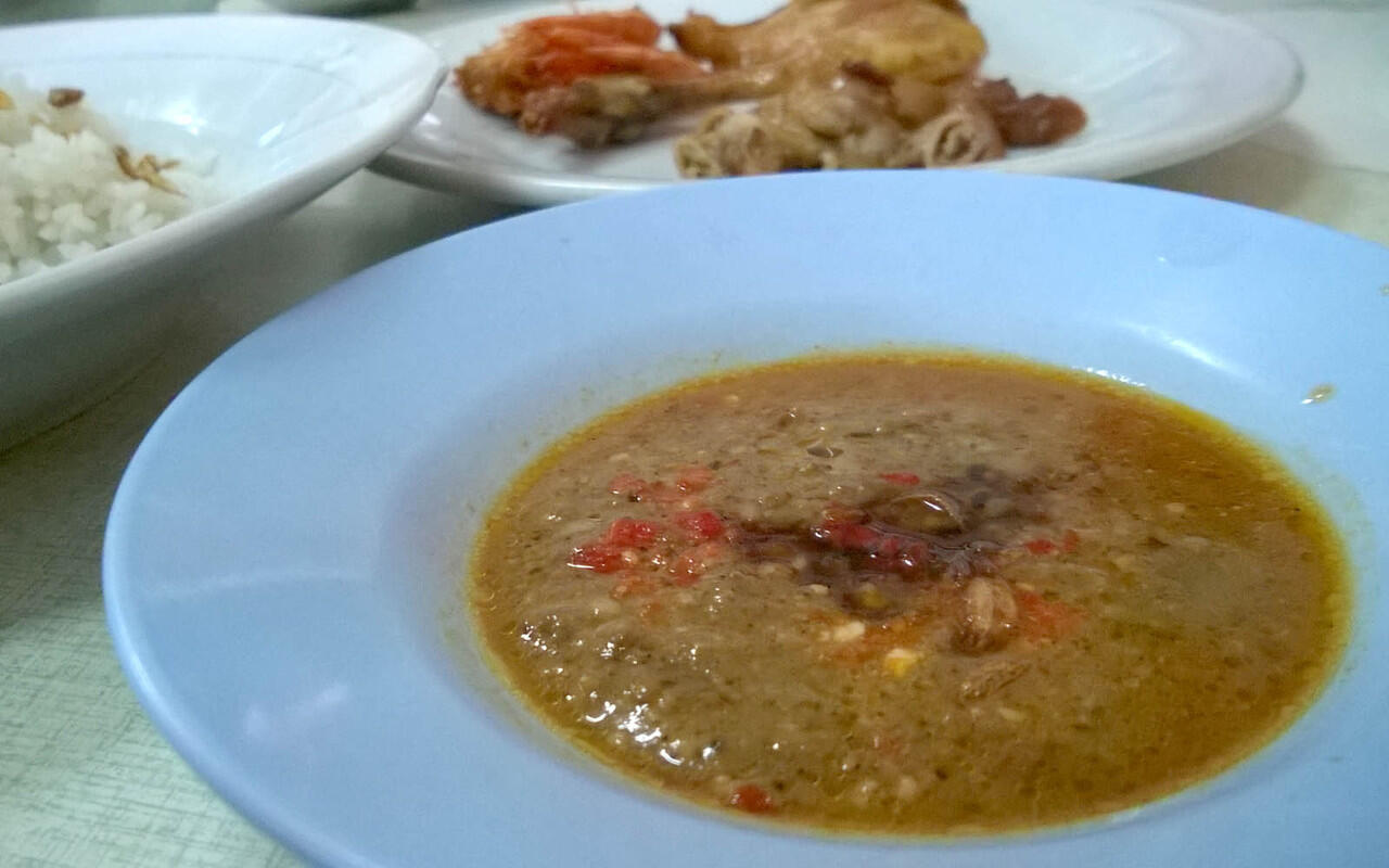 Mampir Gan! Nasi Uduk Paling ENAK di Gintung, Ciputat