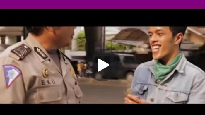 Polis Yang Baik Kata Warga Malaysia...( HATERS POLISI INDONESIA apa tanggapa ente? )