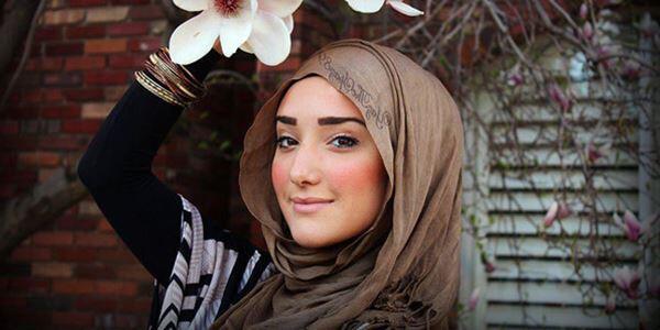 Tetap Stylish Dengan Hijab ( Inspirasi )