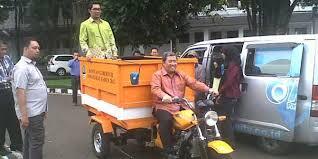 Ahok Semringah Luncurkan 20 Bus Transjakarta 'Scania' Baru