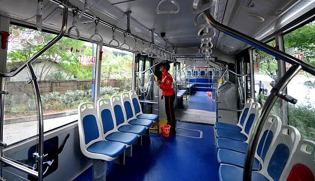 Ahok Semringah Luncurkan 20 Bus Transjakarta 'Scania' Baru