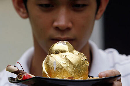 Wow! 12 Makanan ini Benar-benar Terbuat dari Emas lho!