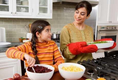 BACA,BUAT KAMU YANG SERING MENGELUH, MENCELA, PROTES MASAKAN IBU ATAU ISTRI
