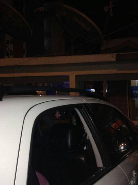 KACA MOBIL SAYA DIPECAHKAN DI RS CAROLUS SALEMBA