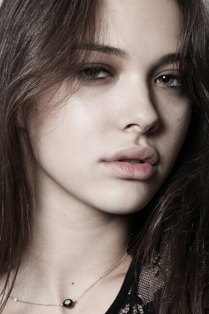 Most Gorgeous Hypnotic Women Face, Best Artistic Women In Portrait - Part 3