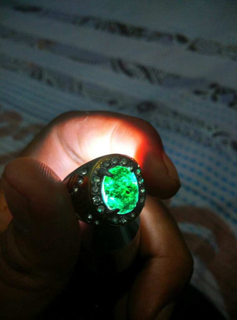 bacan doko bluish kristal tembus