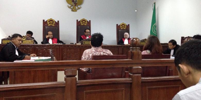 Istri Tertekan Dipaksa Suami &quot;Threesome&quot; dan Menguruskan Badan 40 Kg