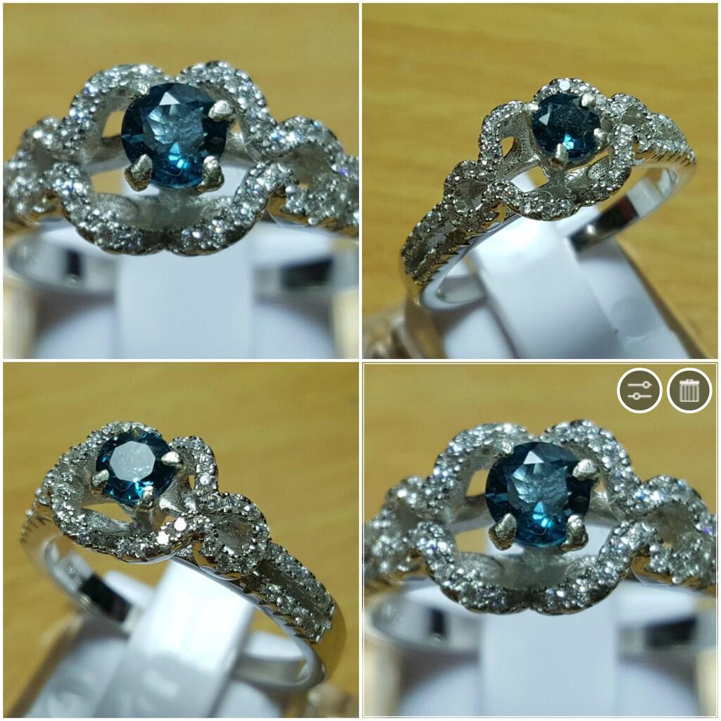 LELANG SUDAH KUDUGA ITU BATU! (FANCY BLUE DIAMOND AND TOP GEMS IN SILVER 925!)