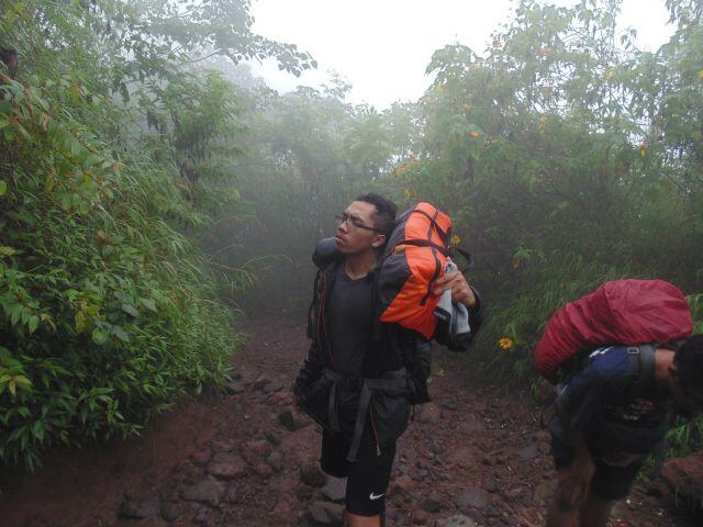 &#91;CatPer&#93; Menaklukan puncak Ogal Agil Mt. Arjuno 3339 Mdpl