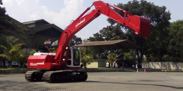 Pindad akan kembangkan Excavator buatan dalam negeri.