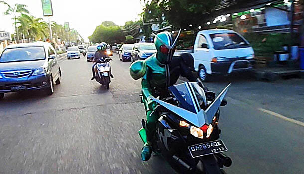 Heboh! Kamen Rider Ngabuburit, Gan