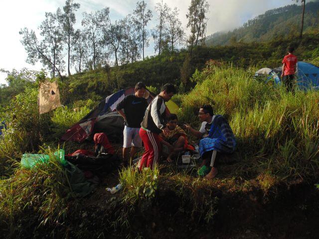 &#91;CatPer&#93; Menaklukan puncak Ogal Agil Mt. Arjuno 3339 Mdpl