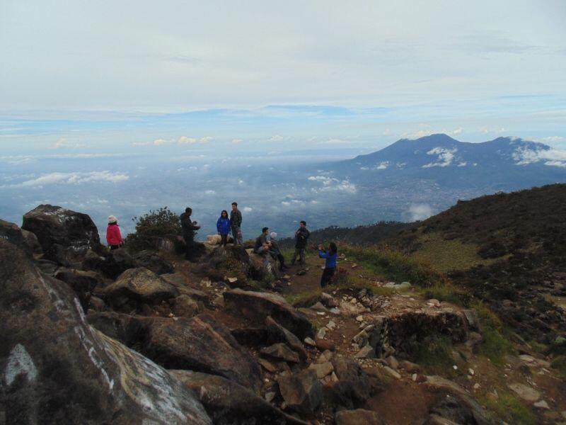 &#91;CatPer&#93; Menaklukan puncak Ogal Agil Mt. Arjuno 3339 Mdpl