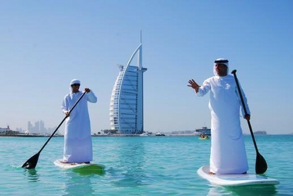 Foto-Foto Orang Dubai Ini Bikin Kepala Anda Geleng-Geleng