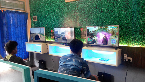 Ps sidoarjo. Гидролаборатория звездного городка. 3д телевизор. 3d Телевидение. Гигантский телевизор