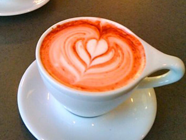 Wow! Cantiknya Warna-Warni Latte Art Ini, dari Warna Hijau sampai Merah ada!