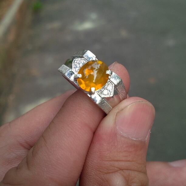 Fire opal cantik
